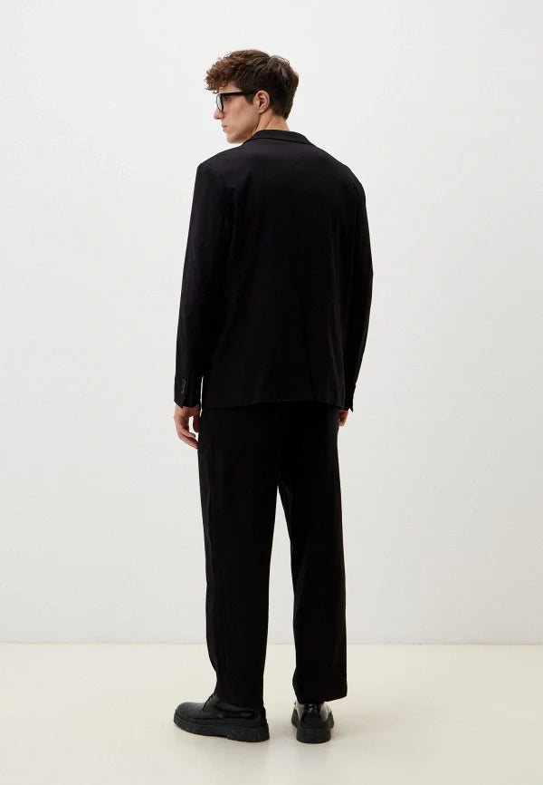 Lightweight Travel Suit