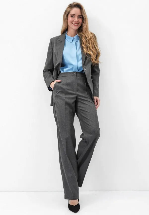 Signature Professional Suit