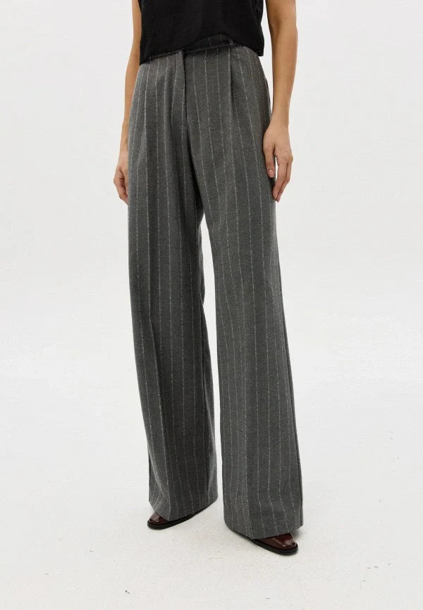 Jaxtiny Tailored Suit