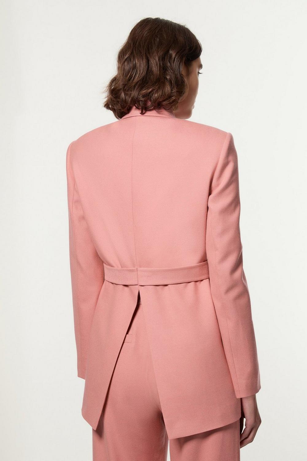 Coral Executive Suit